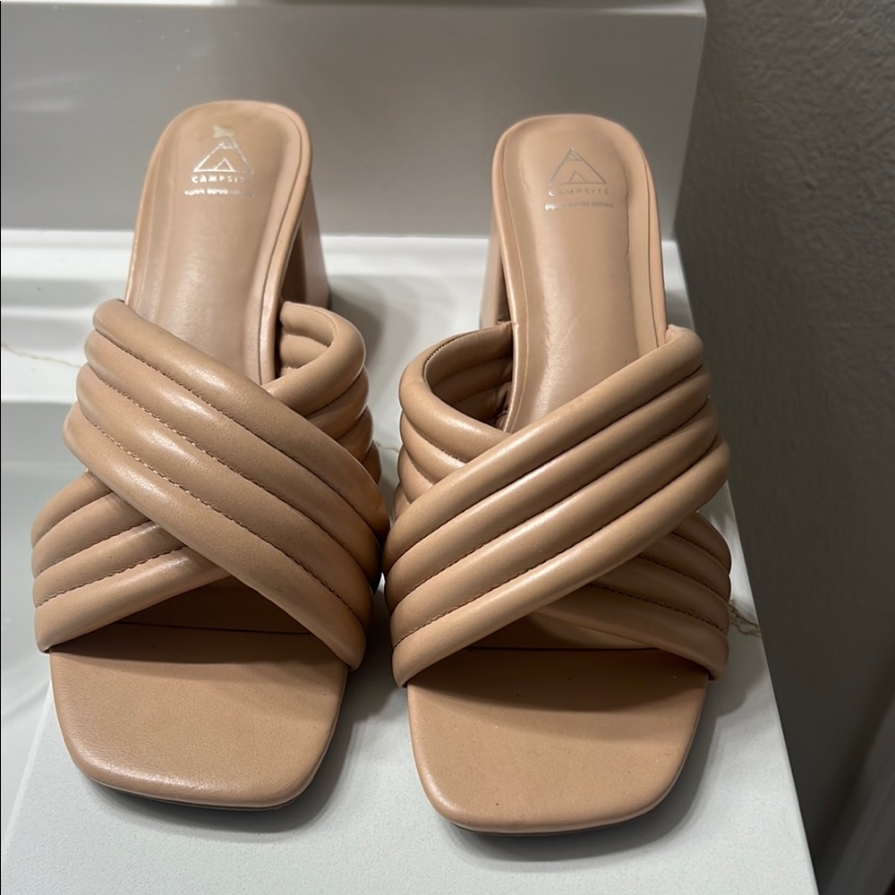 Vaneli Women's Tan Slide Sandals